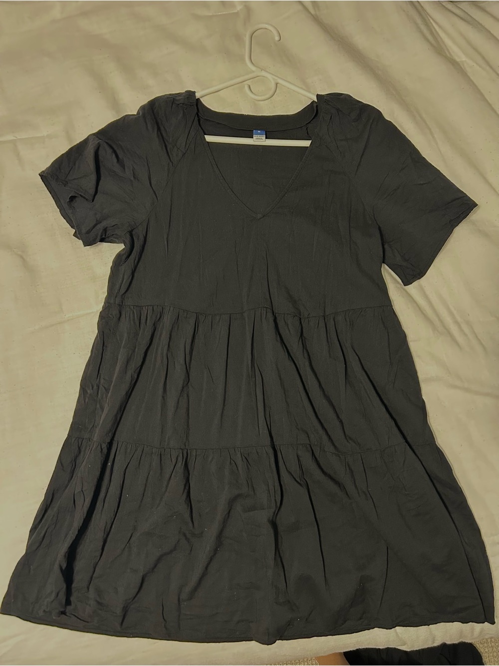 Old Navy Black V-Neck Tiered Short Sleeve Dress